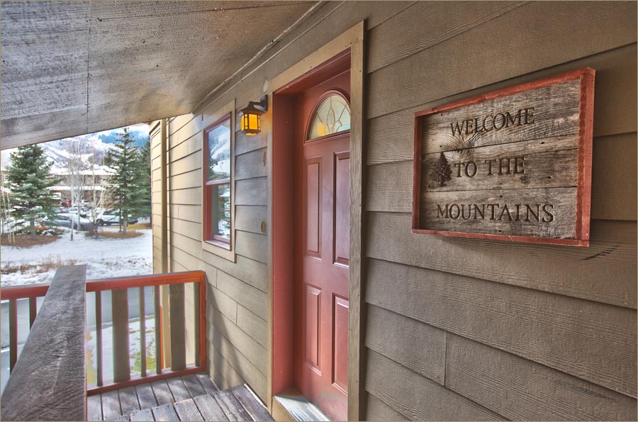 Welcome to the mountains, luxury Park City holiday rental home.